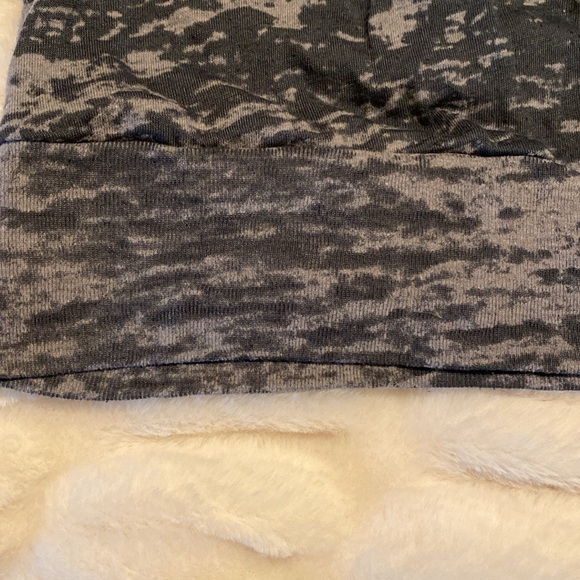 Next Level brand, 2 tone gray burnout print lightweight hoodie tee - Picture 3 of 5